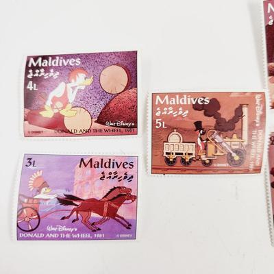 DISNEY CHARACTERS ANGUILLA & MALDIVES 9 PC STAMPS