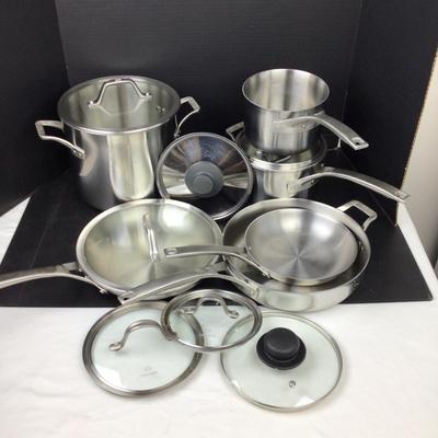 1520 Like New 10pc CALPHALON Signature Stainless Cookware Set