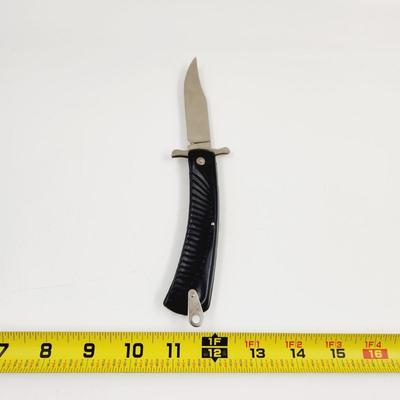 NICE 1 BLADE KNIFE W/ HEAVY DUTY PLASTIC HANDLE