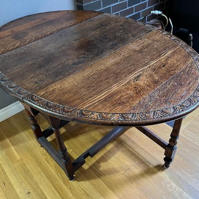 Antique Expandable Collapsible Carved Wood Oval Table