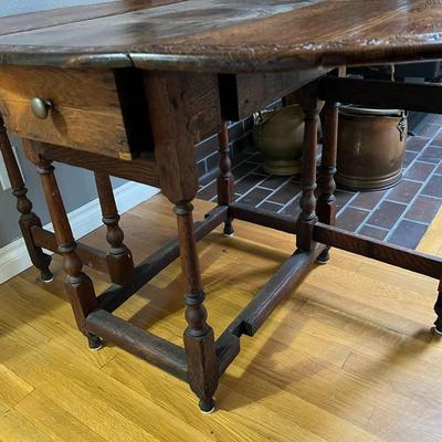 Antique Expandable Collapsible Carved Wood Oval Table