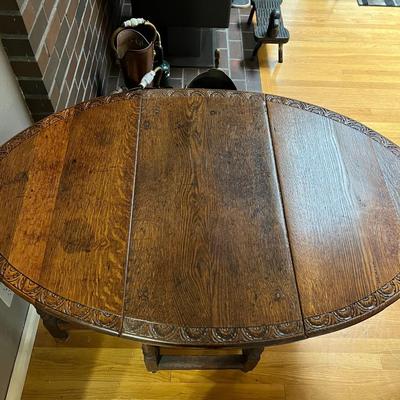 Antique Expandable Collapsible Carved Wood Oval Table