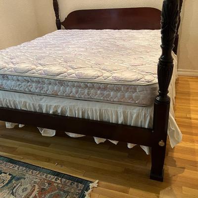 Beautiful Carved Wood King Size Poster Banister Bed and Clean Mattress Set