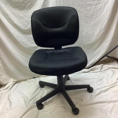 1421 Office Depot Black Office Chair