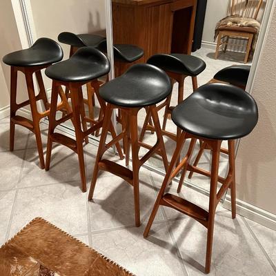 Lot of 4 Mid Century Modern O.D. Mobler Denmark Black Leather and Wood Bar Stools