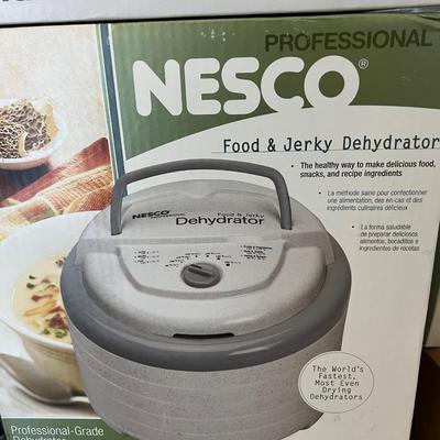 Nesco Professional Food & Jerky Dehydrator - New Sealed Box
