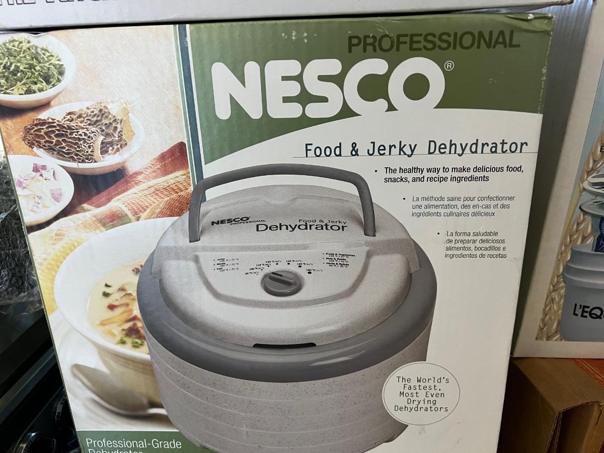 Nesco Professional Food & Jerky Dehydrator New Sealed Box