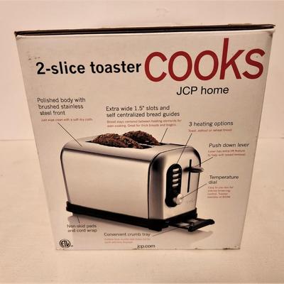 Lot #73  COOKS Toaster - New in Box