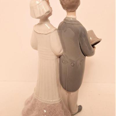 Lot #74  LLADRO Bride and Groom Figurine