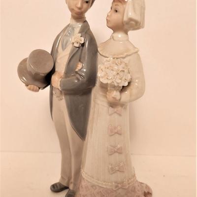 Lot #74  LLADRO Bride and Groom Figurine