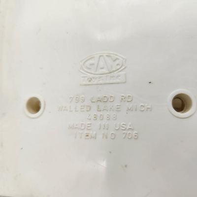 VINTAGE GAY TOYS INC TEXACO CAR - PLASTIC