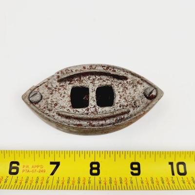 ANTIQUE IRON BOTTOM