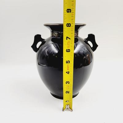 VINTAGE BLACK & HAND PAINTED FINE CHINA MADE IN JAPAN VASE