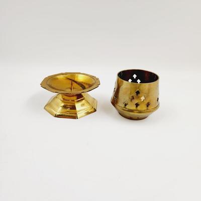 BUNDLE OF FUN BRASS DECORATIVE ITEMS