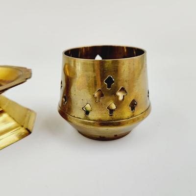 BUNDLE OF FUN BRASS DECORATIVE ITEMS