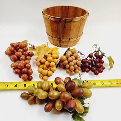 VINTAGE BASKET OF DECORATIVE GRAPES