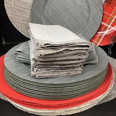 1554 Table Linen Lot & Chargers