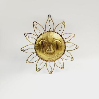 CUTE METAL HANGING SUN DECOR