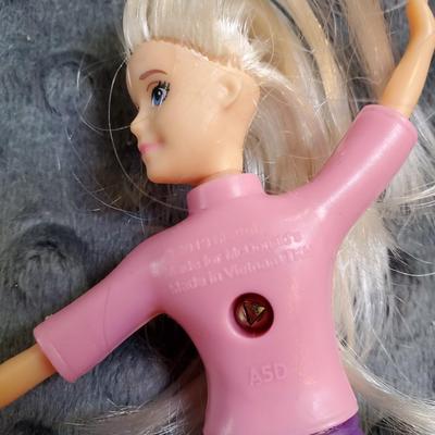 Mattel Mini Barbie Surfer