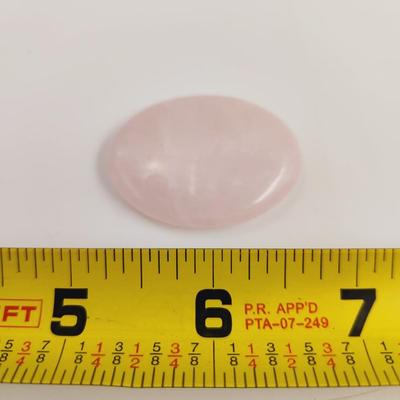 POLISHED PIECE OF ROSE QUARTZ