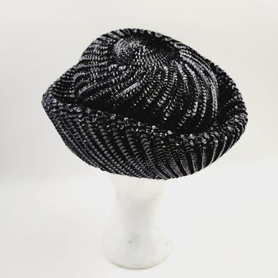 VINTAGE LADIES GLAMOR WOOL HAT