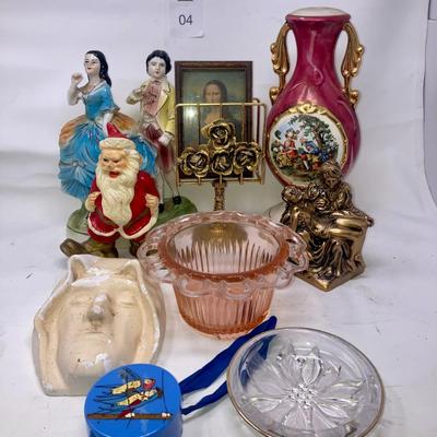 Lot of assorted decorative items