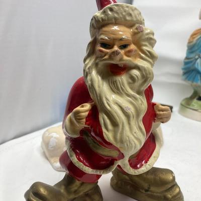 Lot of assorted decorative items