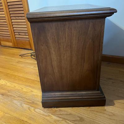 Broyhill Side Table/Cabinet (MB-MK)