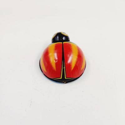 VINTAGE LADY BUG TIN TOY - MOVES WELL
