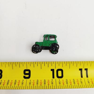 VINTAGE MINATURE OLD TIME ANTIQUE HAND PAINTED ANTIMONY AUTOMOBILE