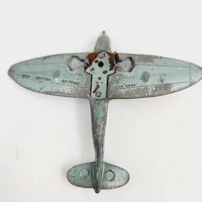 VINTAGE METAL FIGHTER PLANE BUNDLE