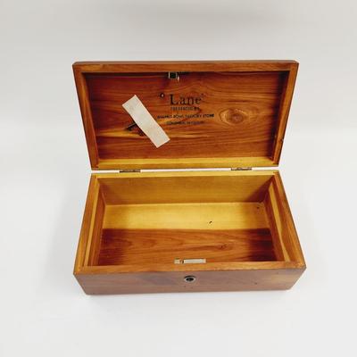 LANE CEDAR CHEST TRINKET BOX WITH KEY