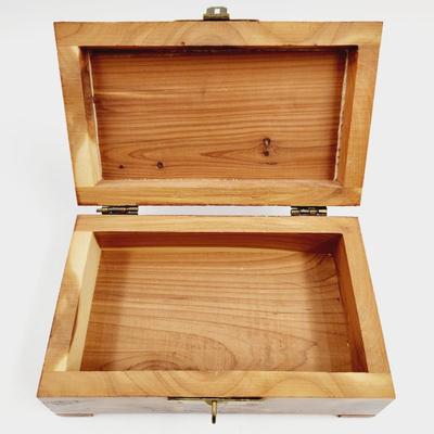 VINTAGE WOODEN DESIGNED TRINKET - JEWELRY BOX