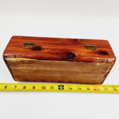 ANTIQUE WOODEN TRINKET - JEWERLY BOX