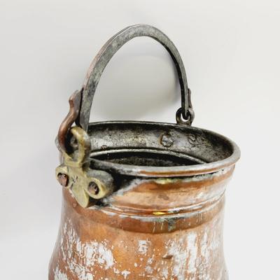 ANTIQUE COPPER HAMMERED CAULDRON WITH BRASS HANDLE