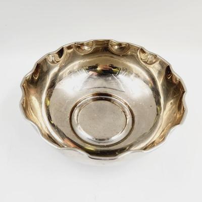 RUFFLED EDGE SILVER TONED MIXING BOWL