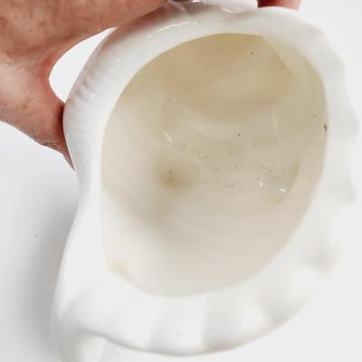 VINTAGE HAND CREATED CONCH SHELL DECOR