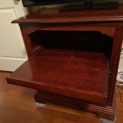 All-wood TV cabinet