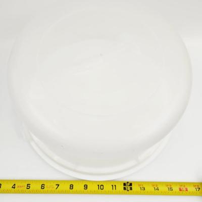 NICE PLASTIC CAKE CARRIER - MISSING HANDLE