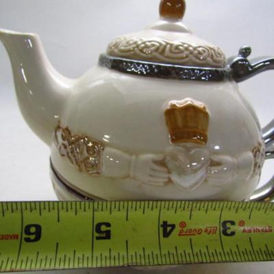 Celtic Irish Claddagh Design Tea-for-One Pot and Cup by Grasslands Road