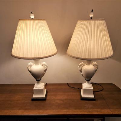 Lot #112 Pair of attractive Vintage Ceramic Table Lamps