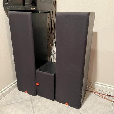 Great Media Equipment Lot of 6 JBL and Advent Speakers and Pioneer DVD and Sony Receiver