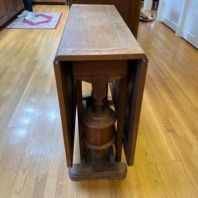 Antique Expandable Wood Dining or Kitchen Table