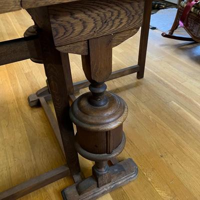 Antique Expandable Wood Dining or Kitchen Table