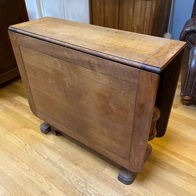 Antique Expandable Wood Dining or Kitchen Table