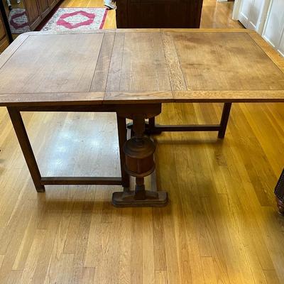 Antique Expandable Wood Dining or Kitchen Table