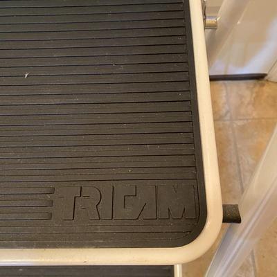 Folding metal stepstool