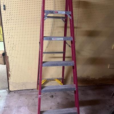 Werner 6 Foot Fiberglass Step Ladder (BO-MG)