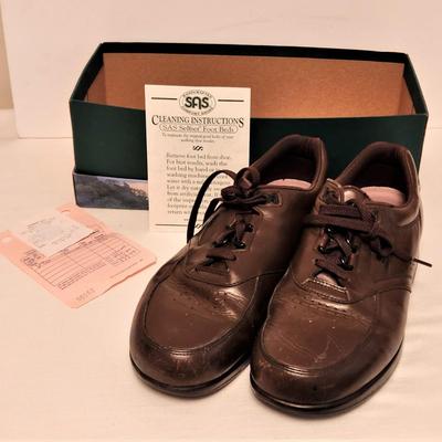 Lot #153  Gently Worn SAS Men's Shoes, Size 10, original receipt