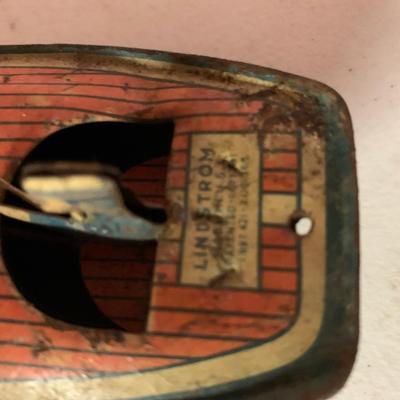 ANTIQUE TIN TOY